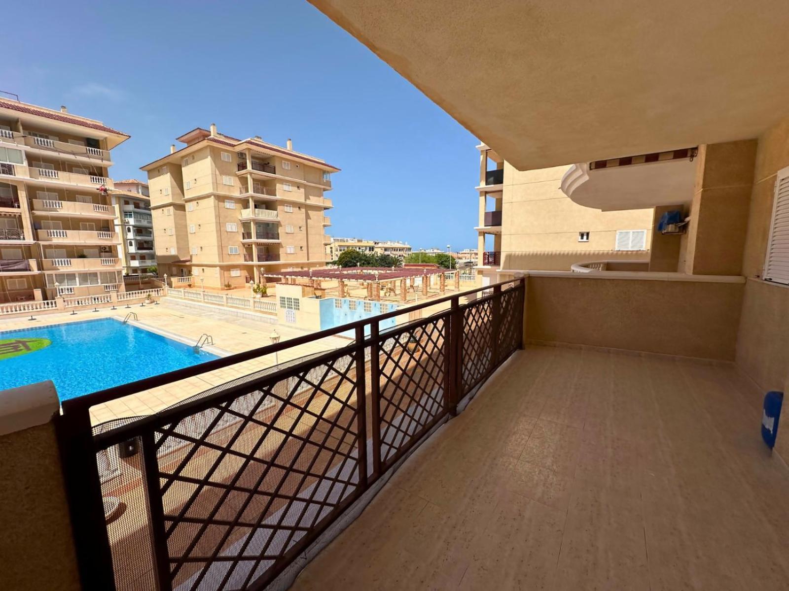 Cipres 4 Apartamento En Urbanizacion Con Piscina Торевьиа Экстерьер фото
